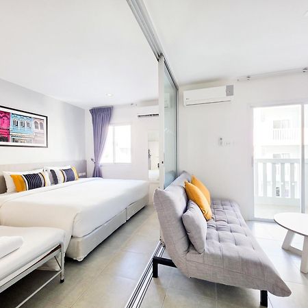 Recenta Suite Phuket Suanluang Bagian luar foto