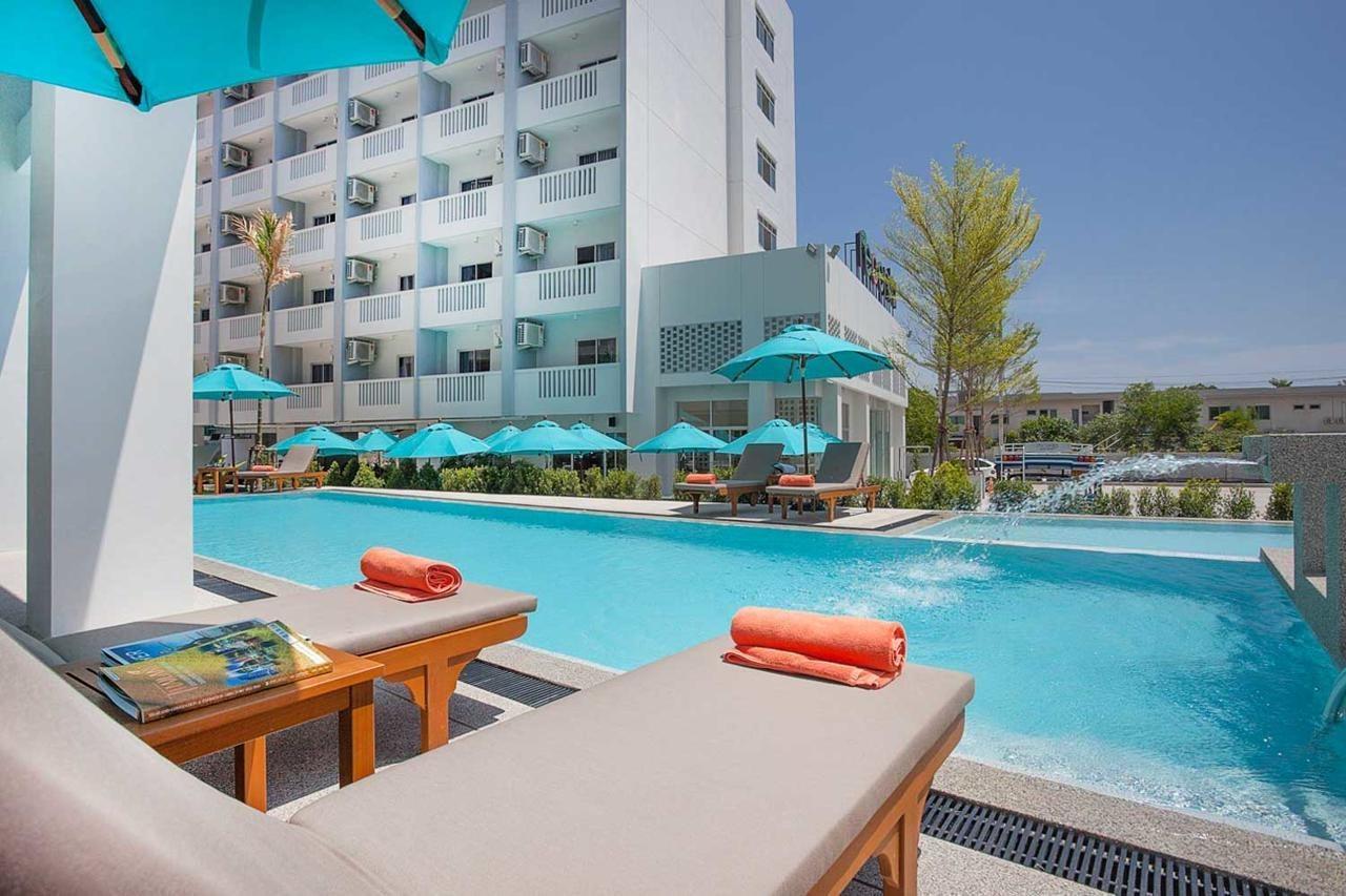 Recenta Suite Phuket Suanluang Bagian luar foto
