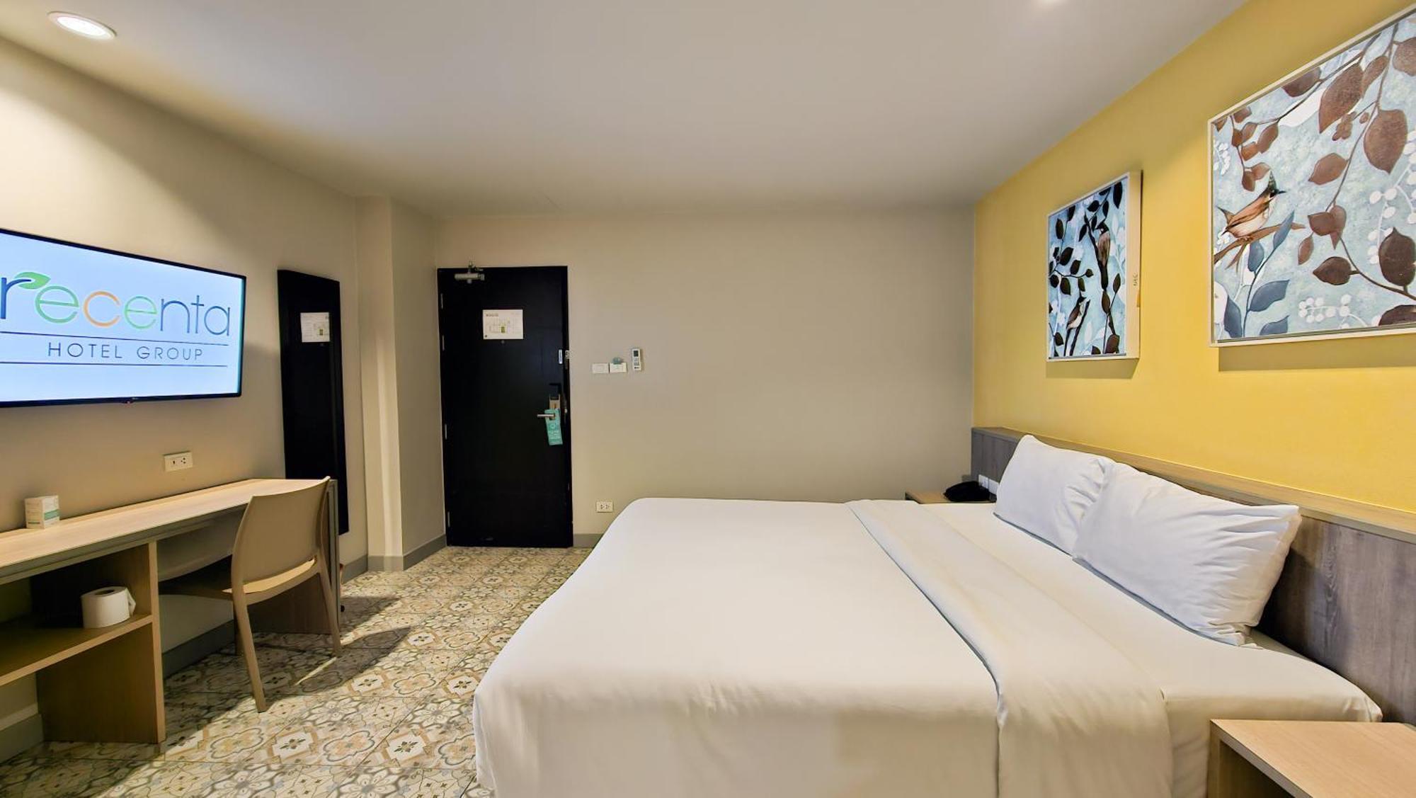 Recenta Suite Phuket Suanluang Bagian luar foto