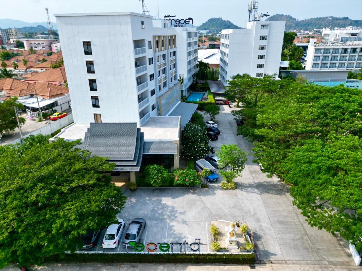 Recenta Suite Phuket Suanluang Bagian luar foto
