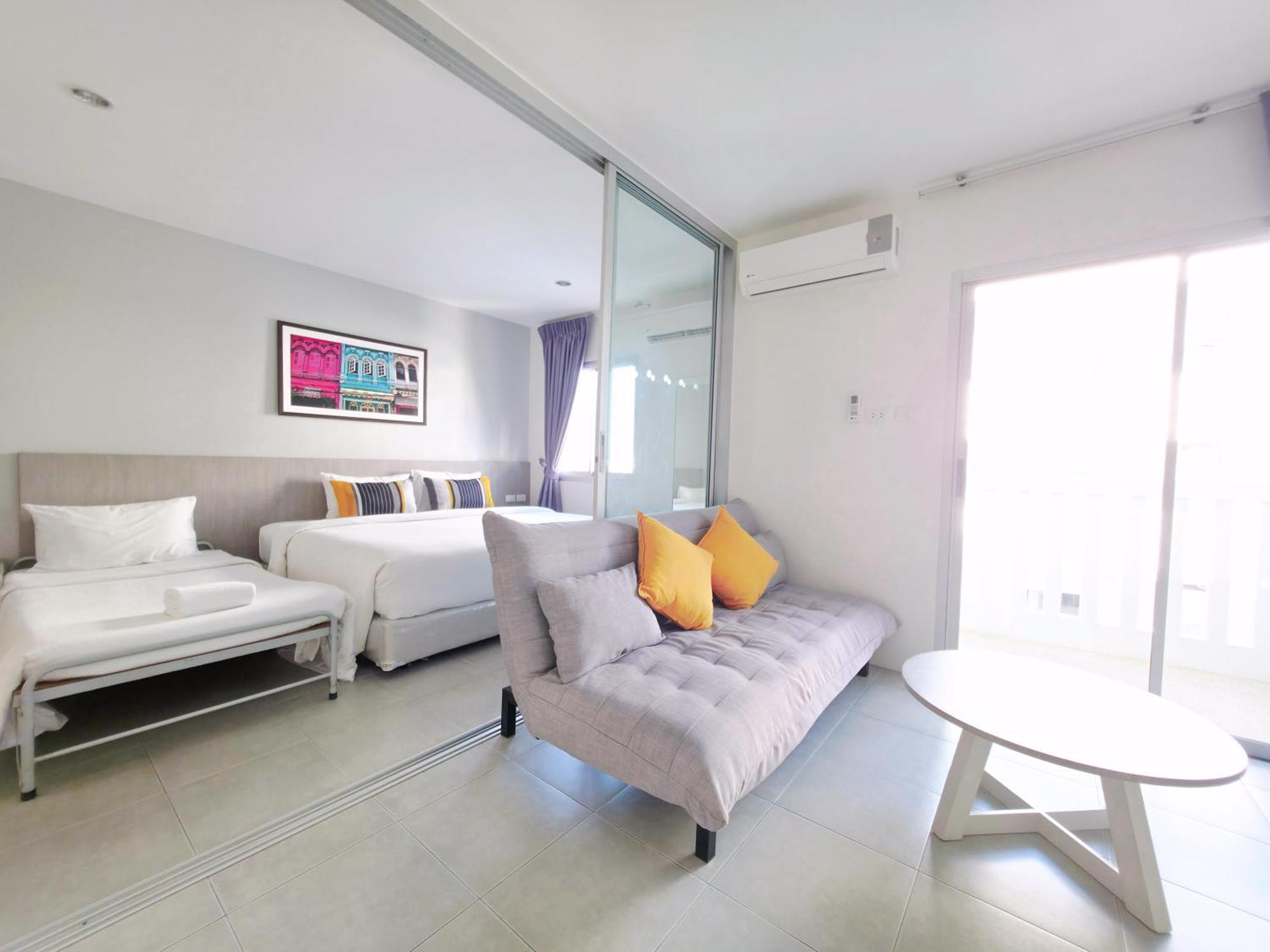 Recenta Suite Phuket Suanluang Bagian luar foto