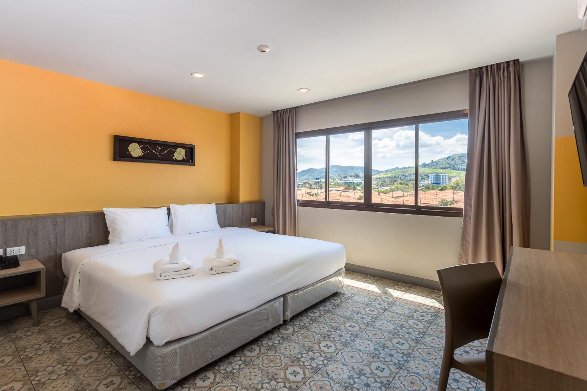Recenta Suite Phuket Suanluang Bagian luar foto
