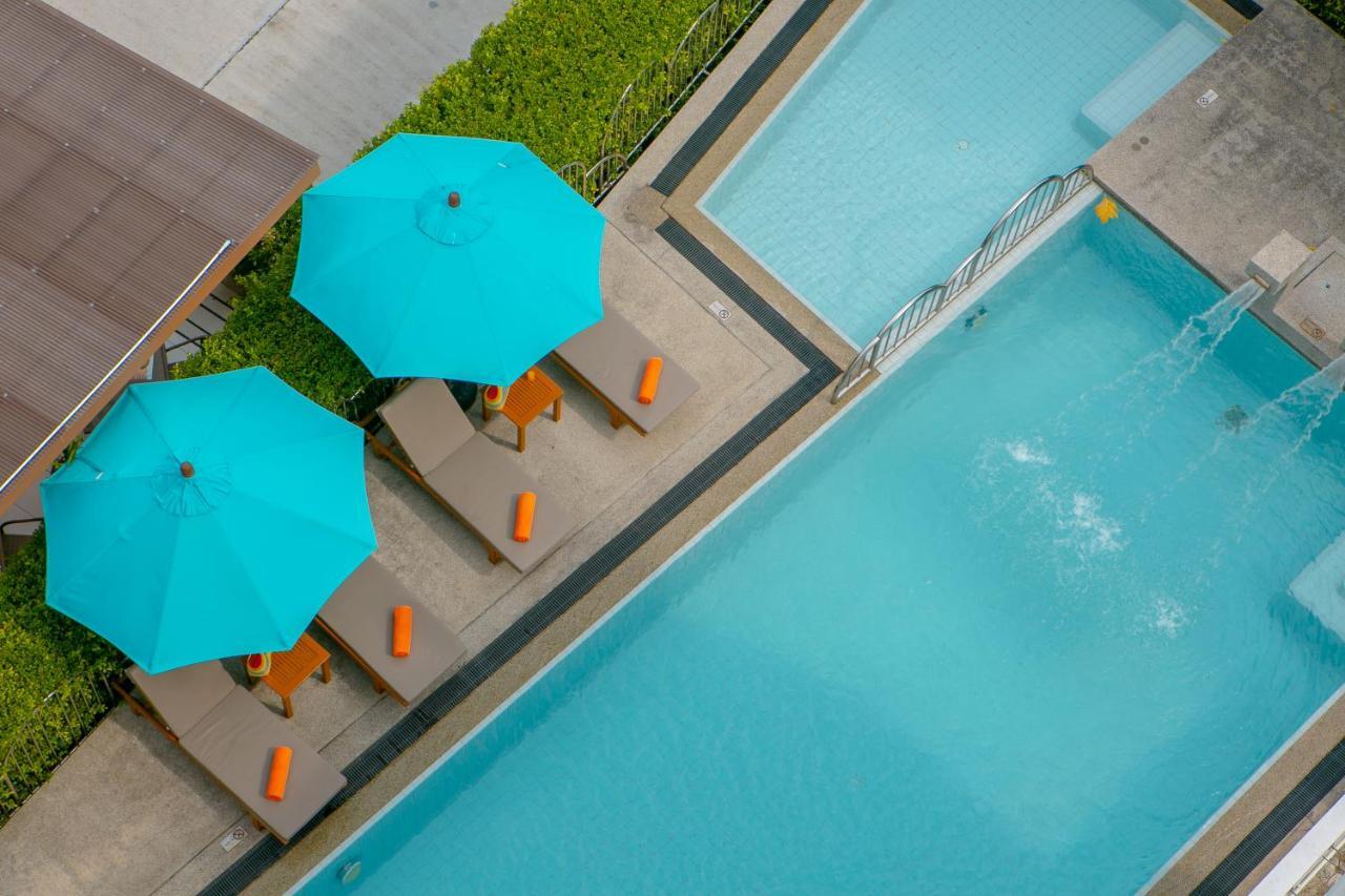 Recenta Suite Phuket Suanluang Bagian luar foto