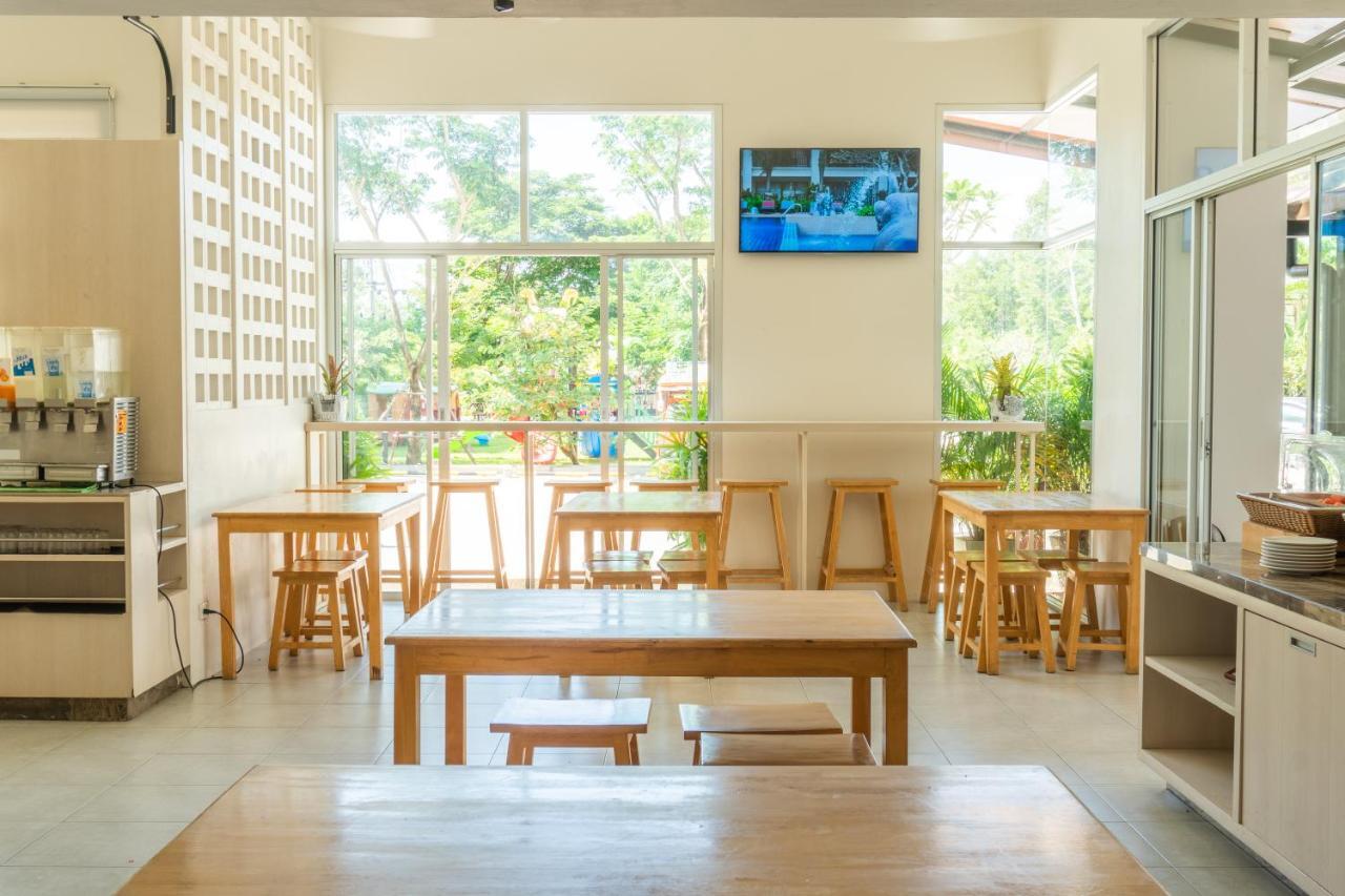 Recenta Suite Phuket Suanluang Bagian luar foto