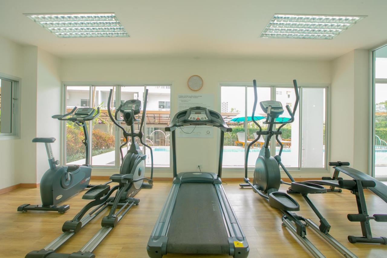 Recenta Suite Phuket Suanluang Bagian luar foto