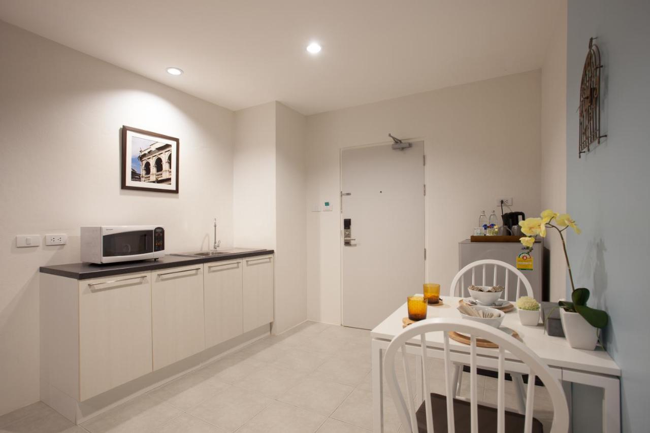 Recenta Suite Phuket Suanluang Bagian luar foto